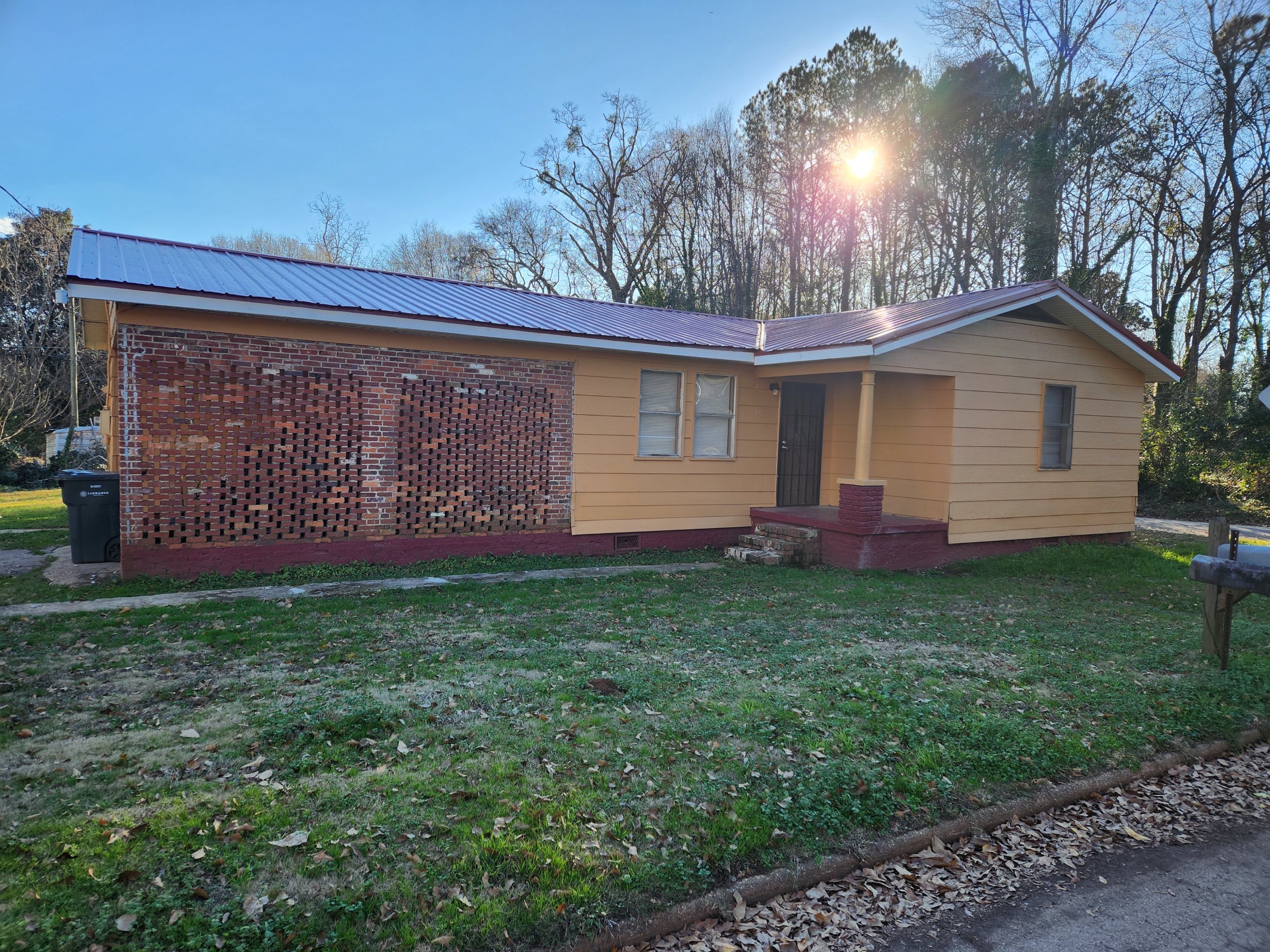 Property main image
