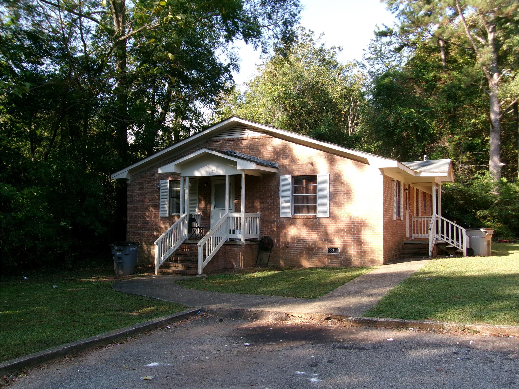 Property main image