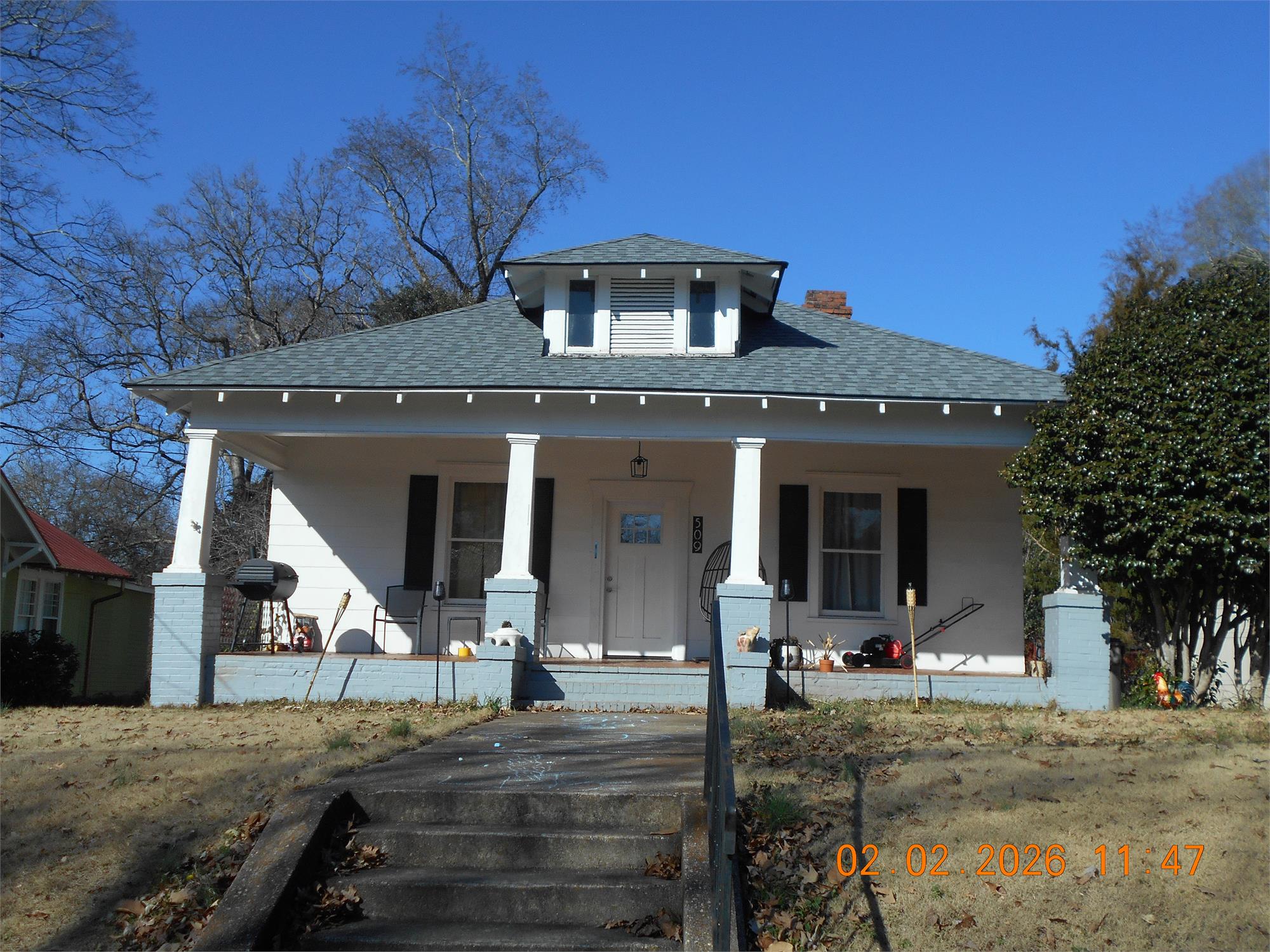 Property main image